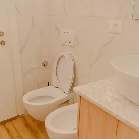 Διαμέρισμα Flat In Heart Of