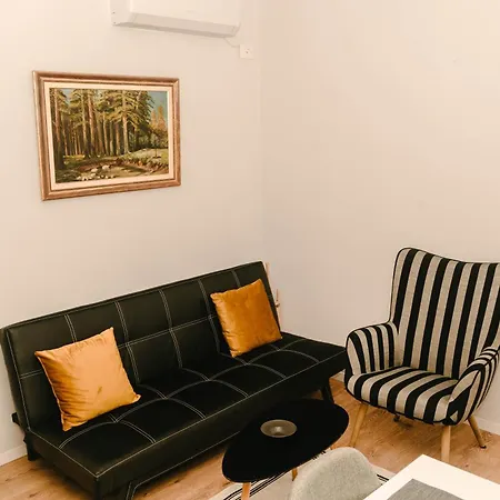 아파트 Flat In Heart Of