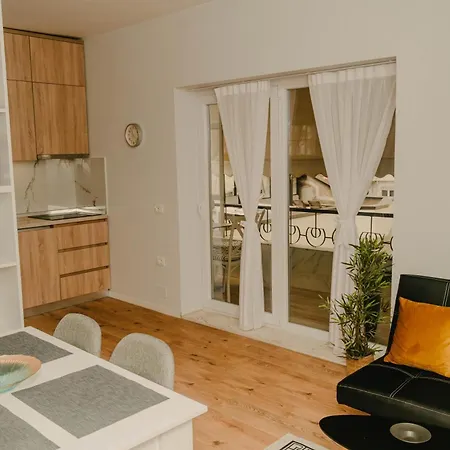 公寓 Flat In Heart Of *