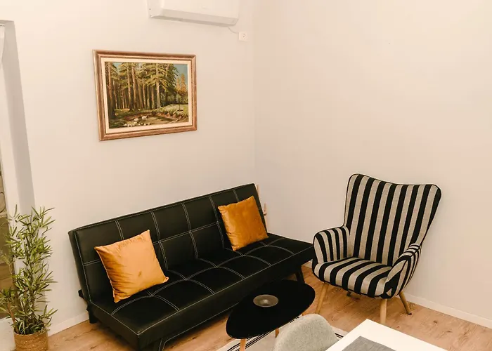 דירה Flat In Heart Of